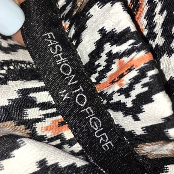 Pattern Shorts - Picture 2 of 4